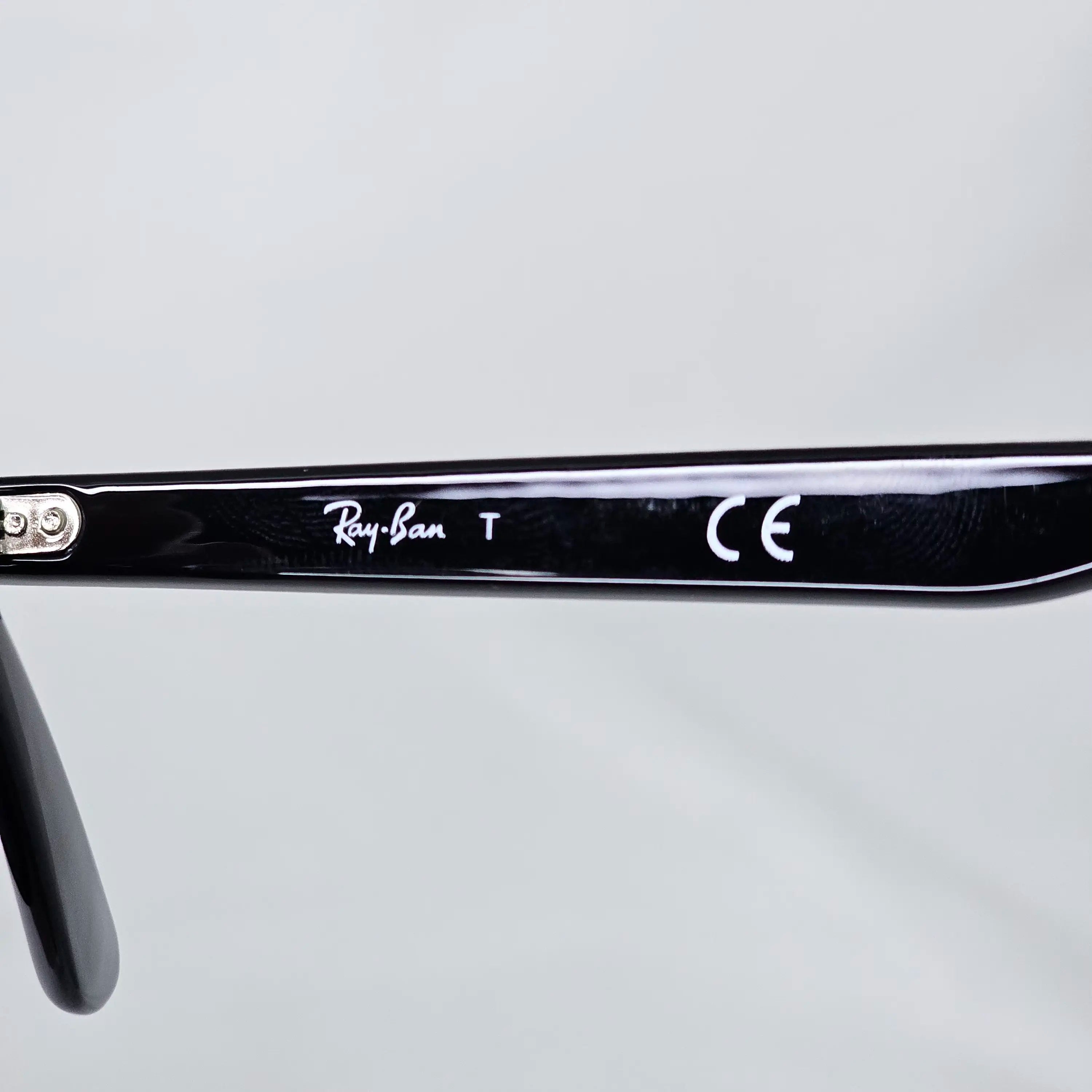Ray-Ban RB 2185F Wayfarer II