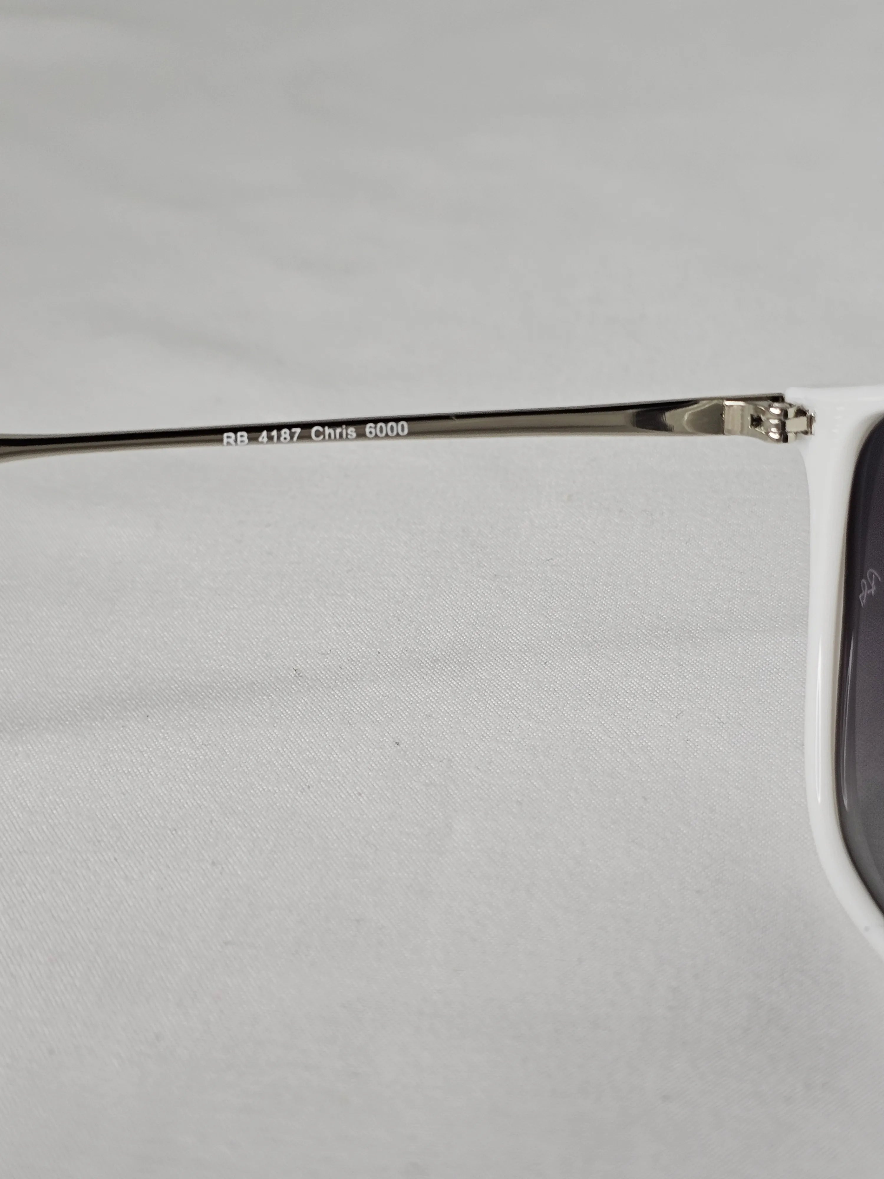 Ray-Ban Chris Classic