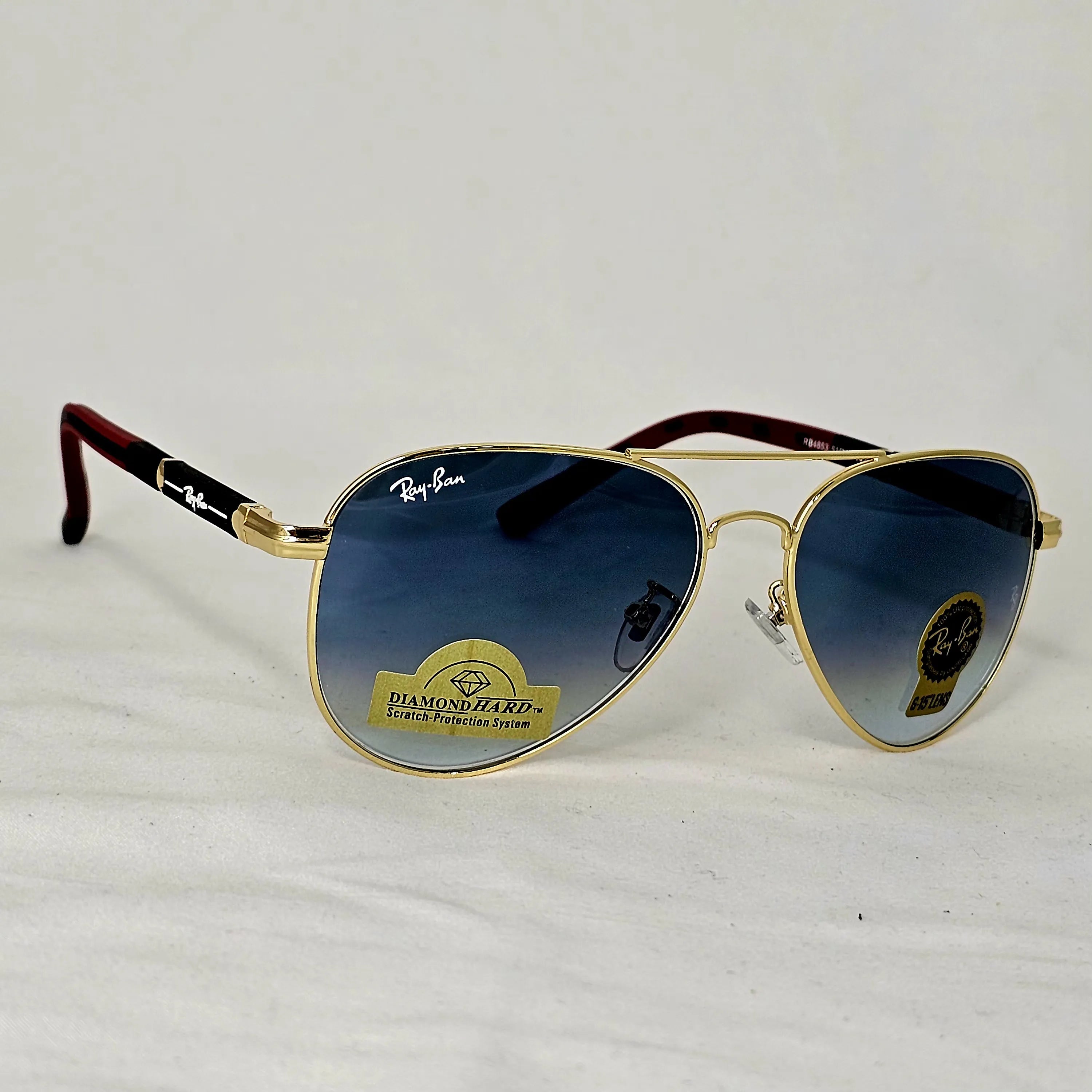 Ray-Ban Aviator Diamond Hard Secondary image