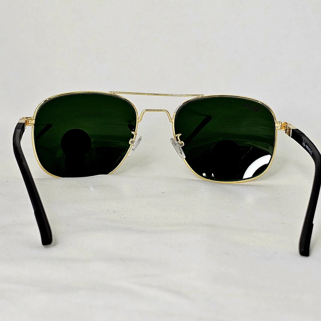 Ray-Ban Caravan.