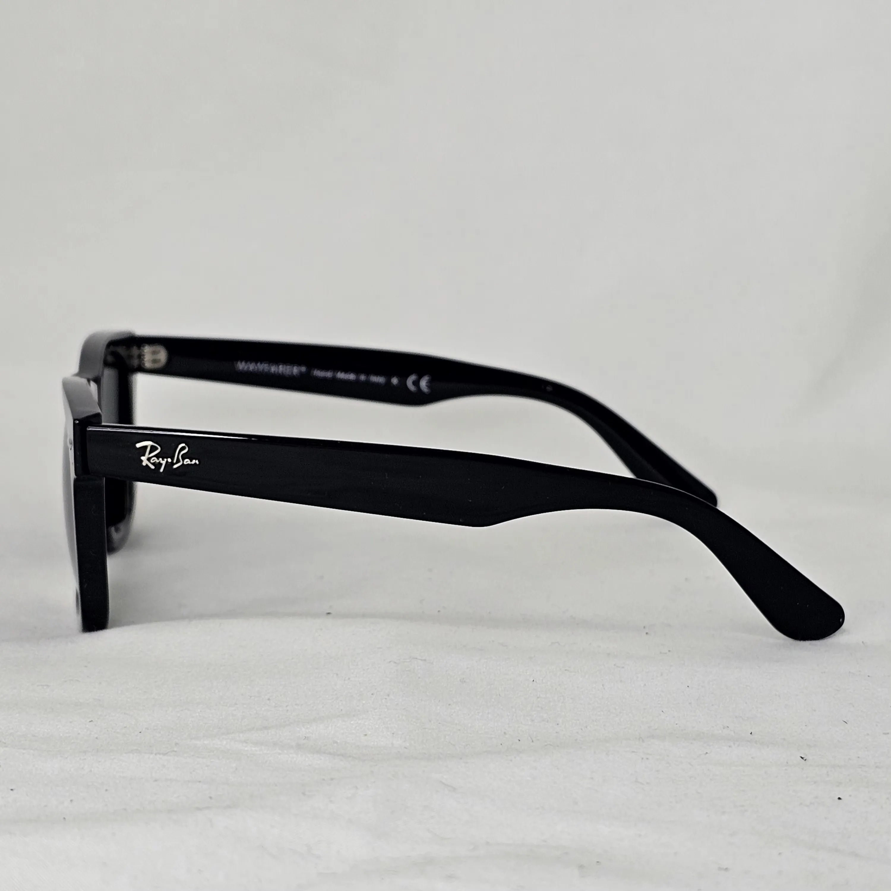 نظارة ريبان واي فيرر كلاسيك (Wayfarer Classic) - موديل RB2140