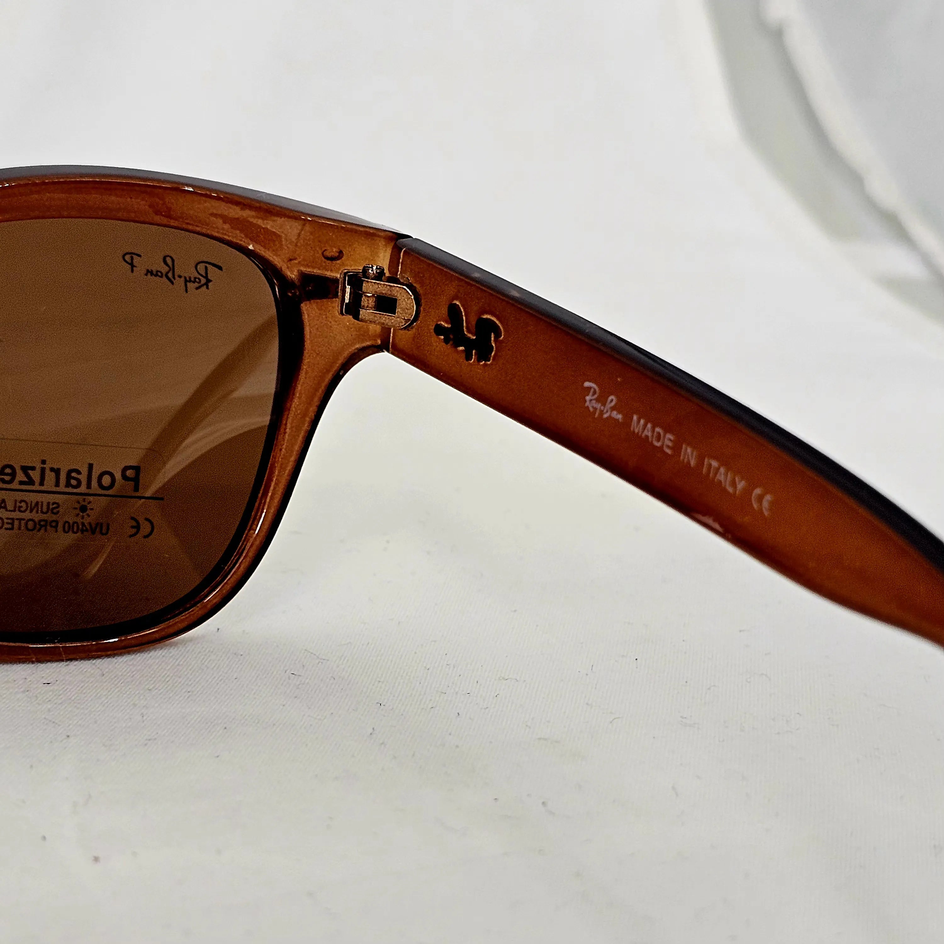 نظارة ري بان R4568 Polarized وي فاير