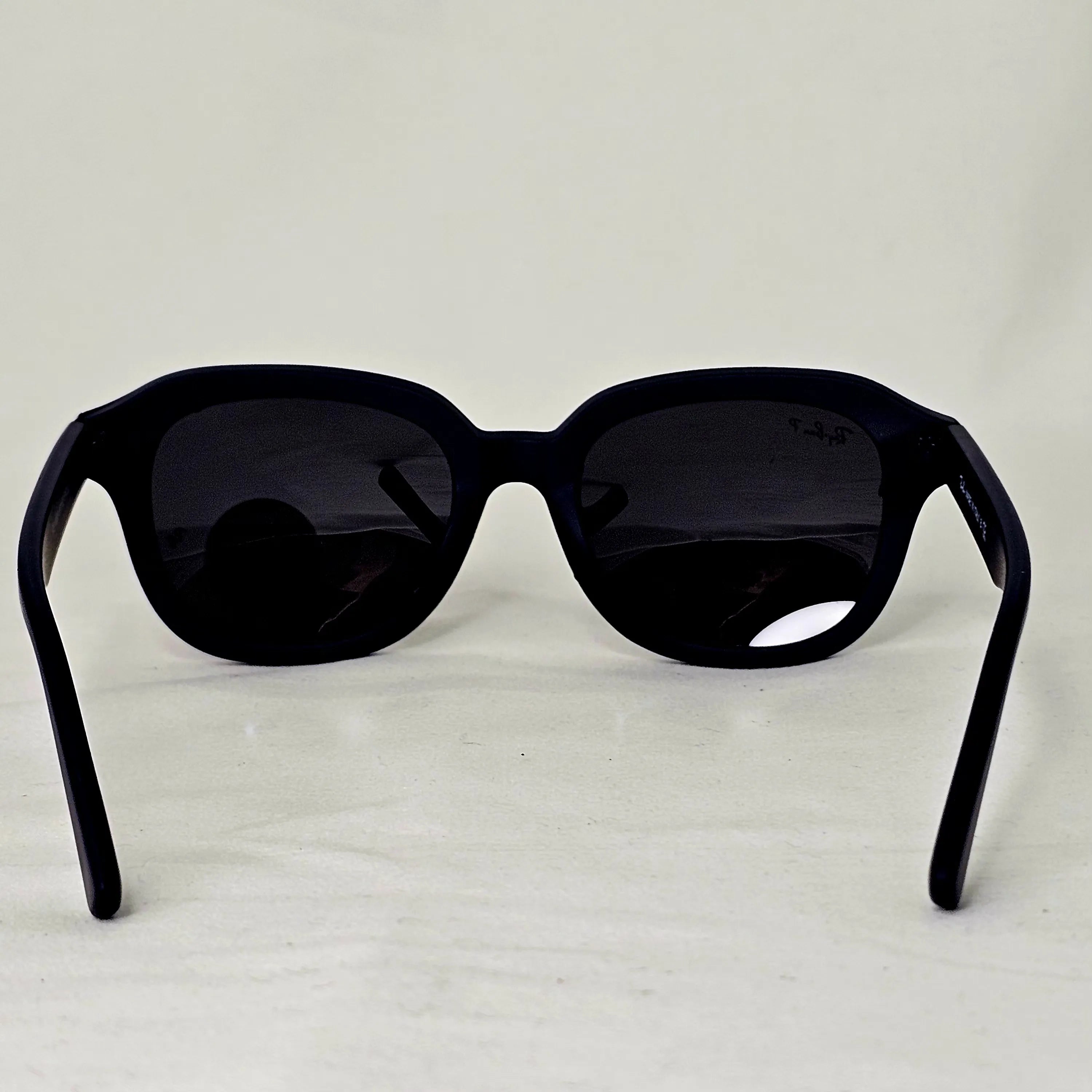 نظارة ري بان RB4566 Polarized ويفاير 2026