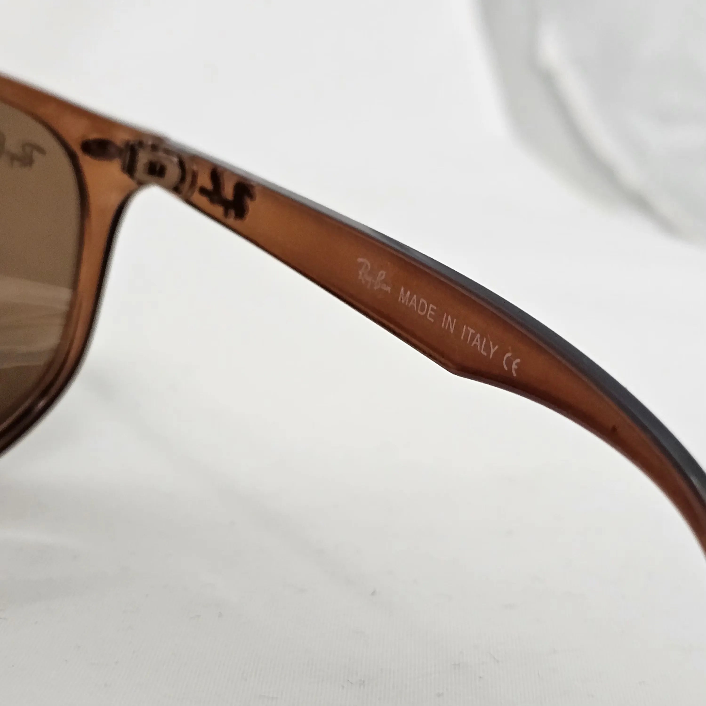 Ray-Ban Amber Dusk | راي بان "أمبر داسك" (وهج الغروب)  4561