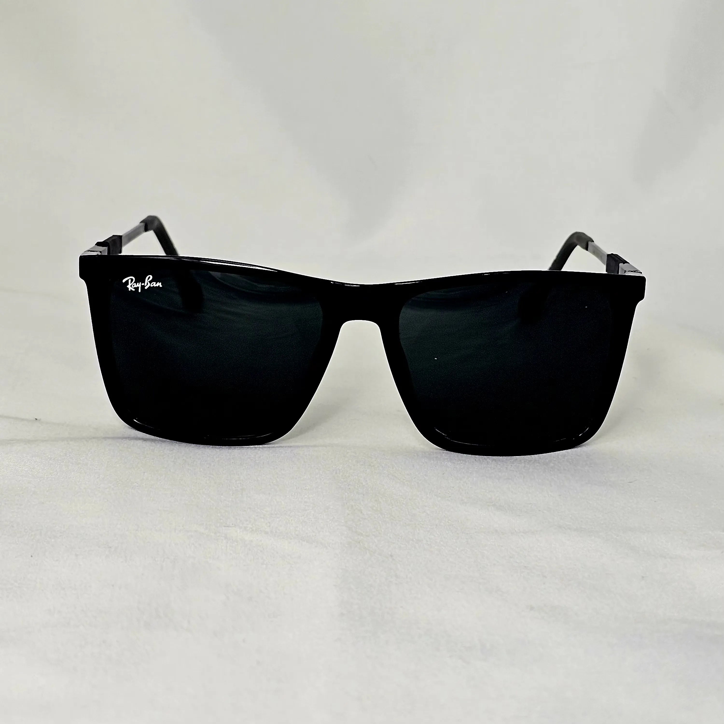 Ray-Ban Justin بعدسات زجاج وحماية uv 400