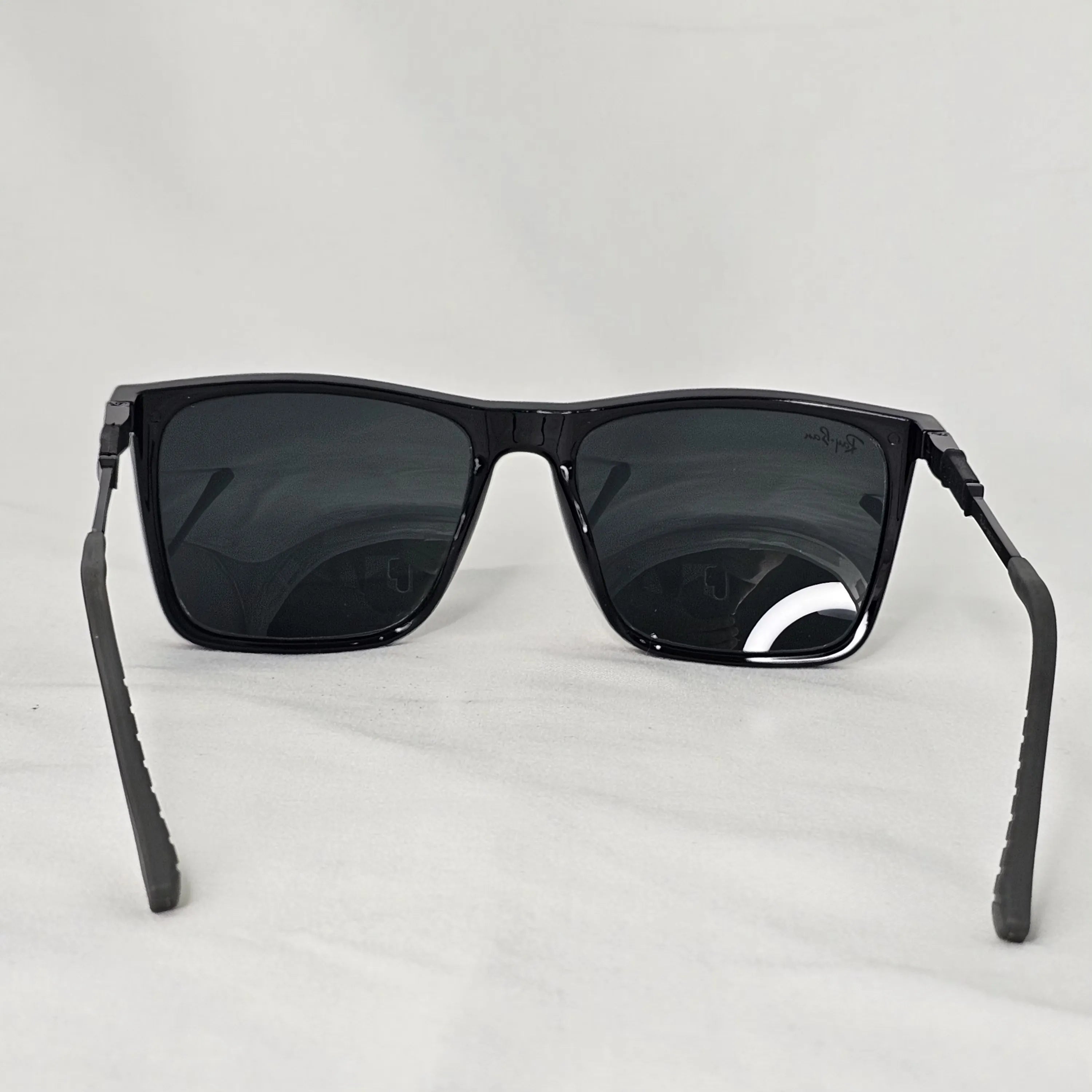 Ray-Ban Justin بعدسات زجاج وحماية uv 400