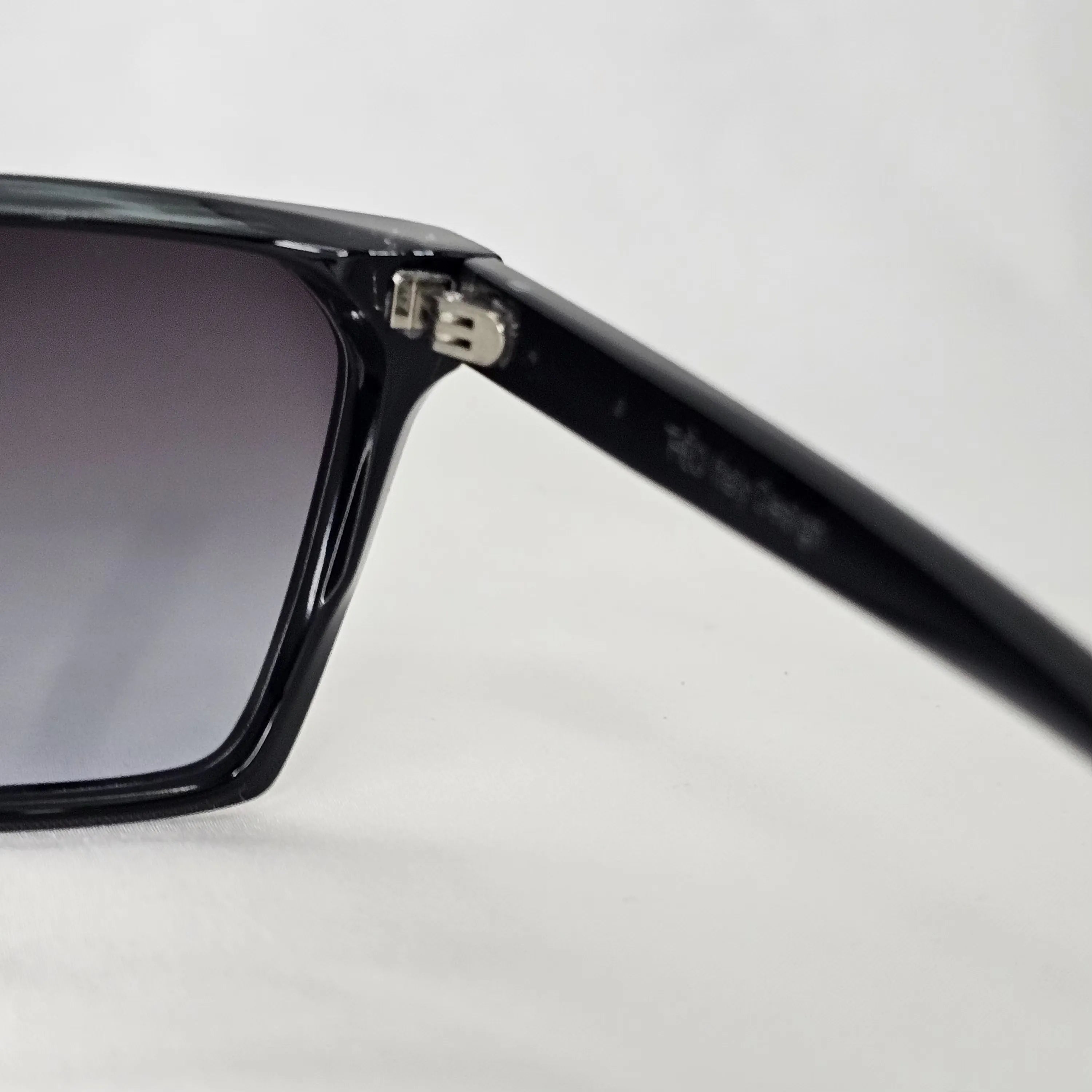 TIEO CRYSTAL EDGE