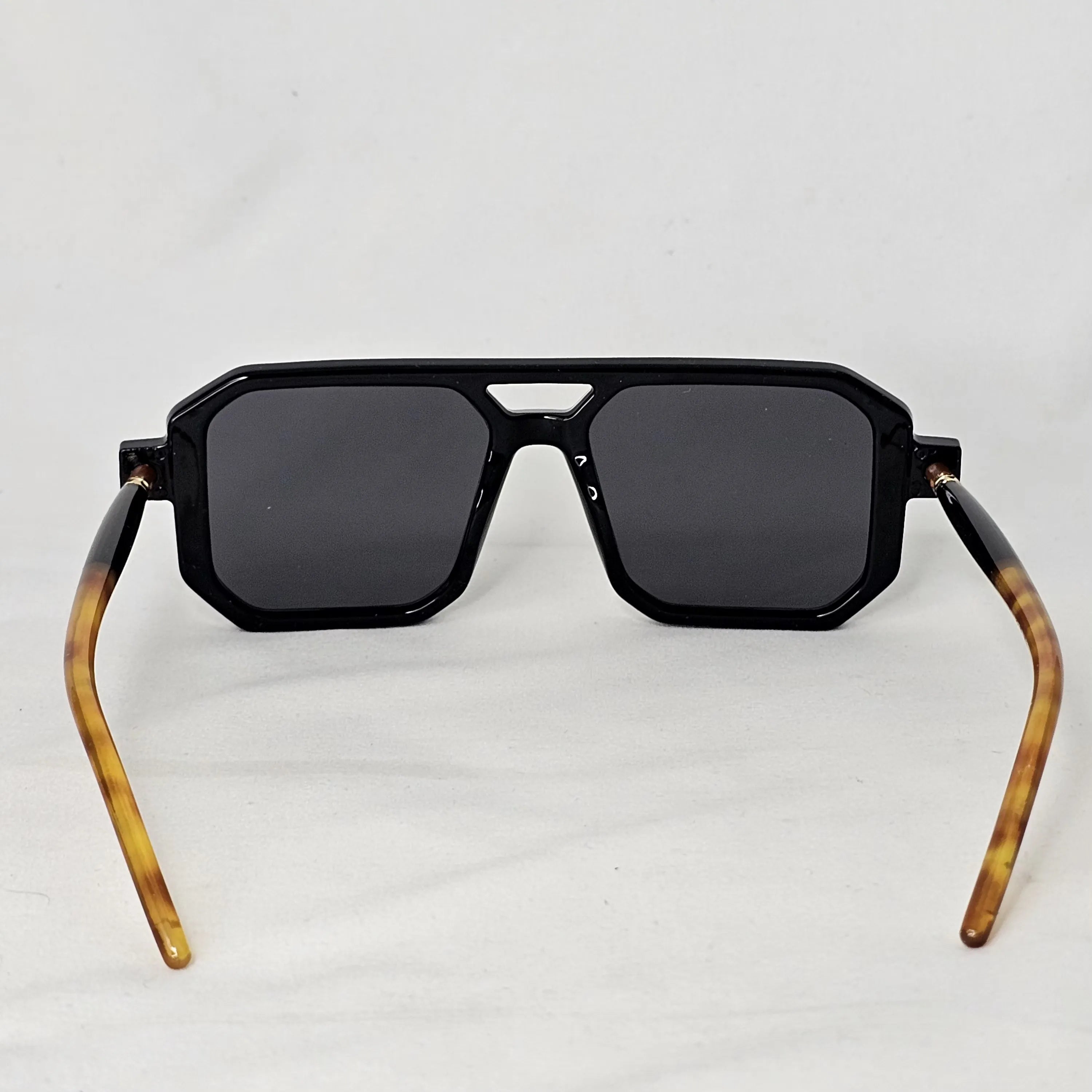 Bold Flat-Top Hexagon Sunglasses Secondary image