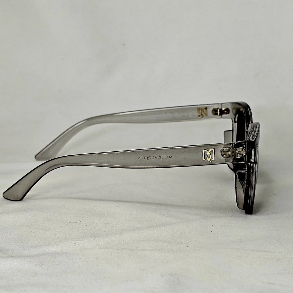 Material QUEEN Crystal Smoke Sunglasses