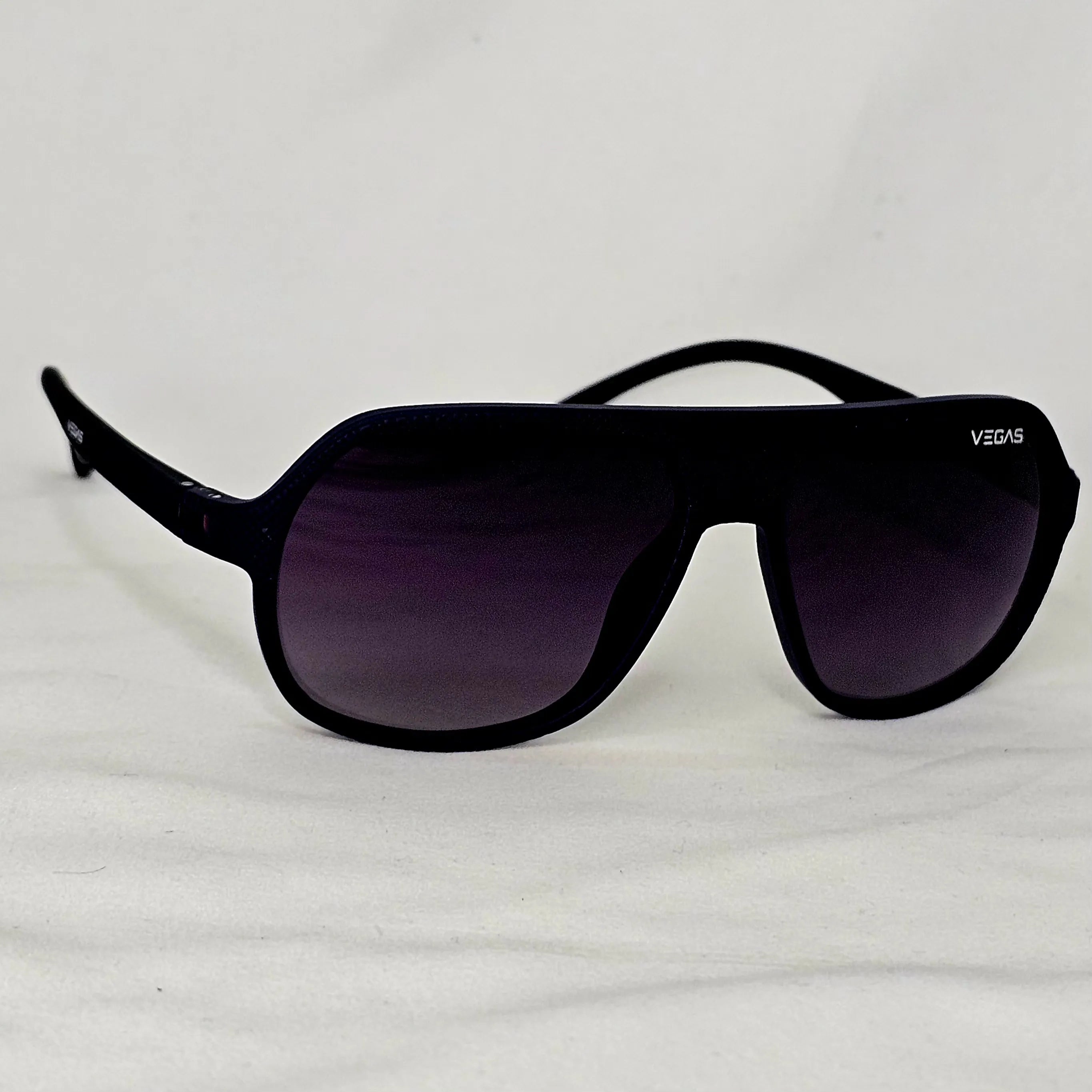 V7 Vegas Aviator Modern