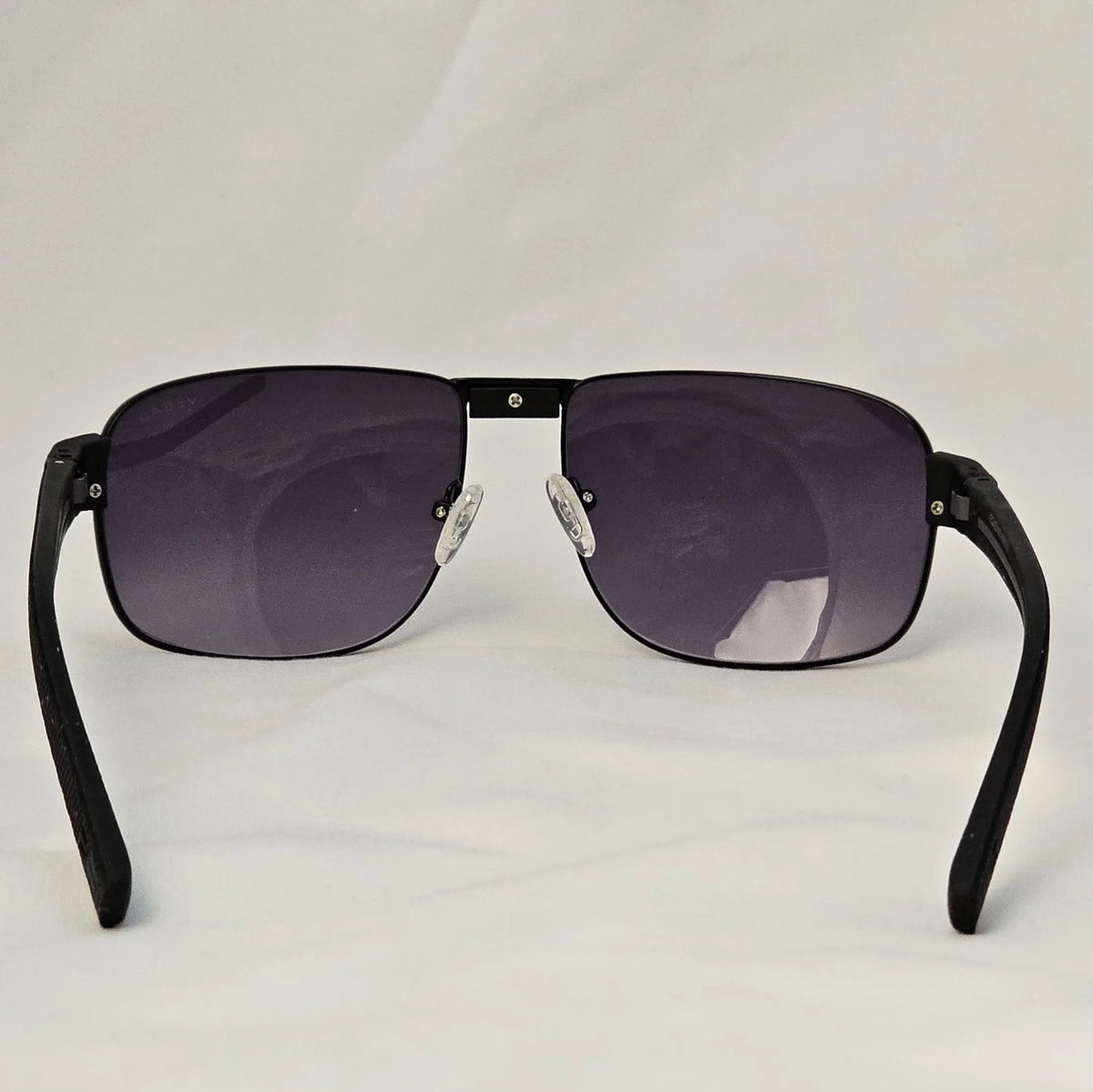 Vegas Bold Black